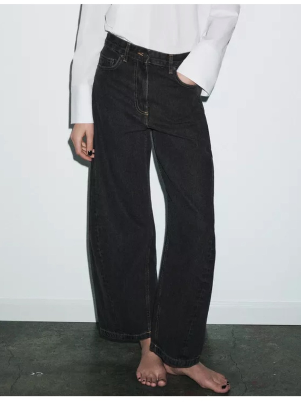 Zara Black Mid-Rise Balloon Leg Jeans